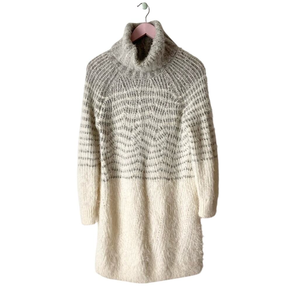 Anthropologie Sleeping on Snow Cozy Gray and Cream Turtleneck Sweater